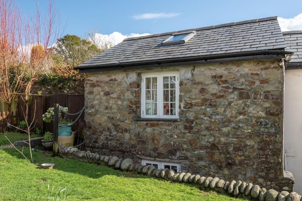 Coastal Cottage 'The Garden Cottage ' Hartland Zewnętrze zdjęcie